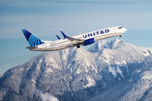 United Is Offering Discounted Flights to Travelers Aged 18-23