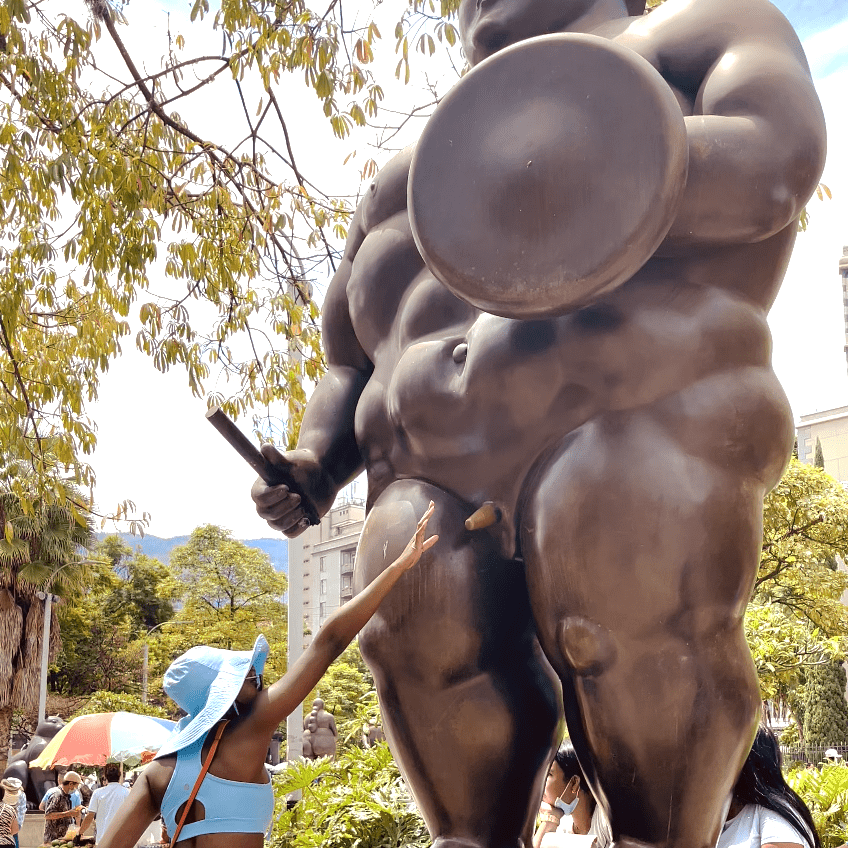 plaza botero sculpture
